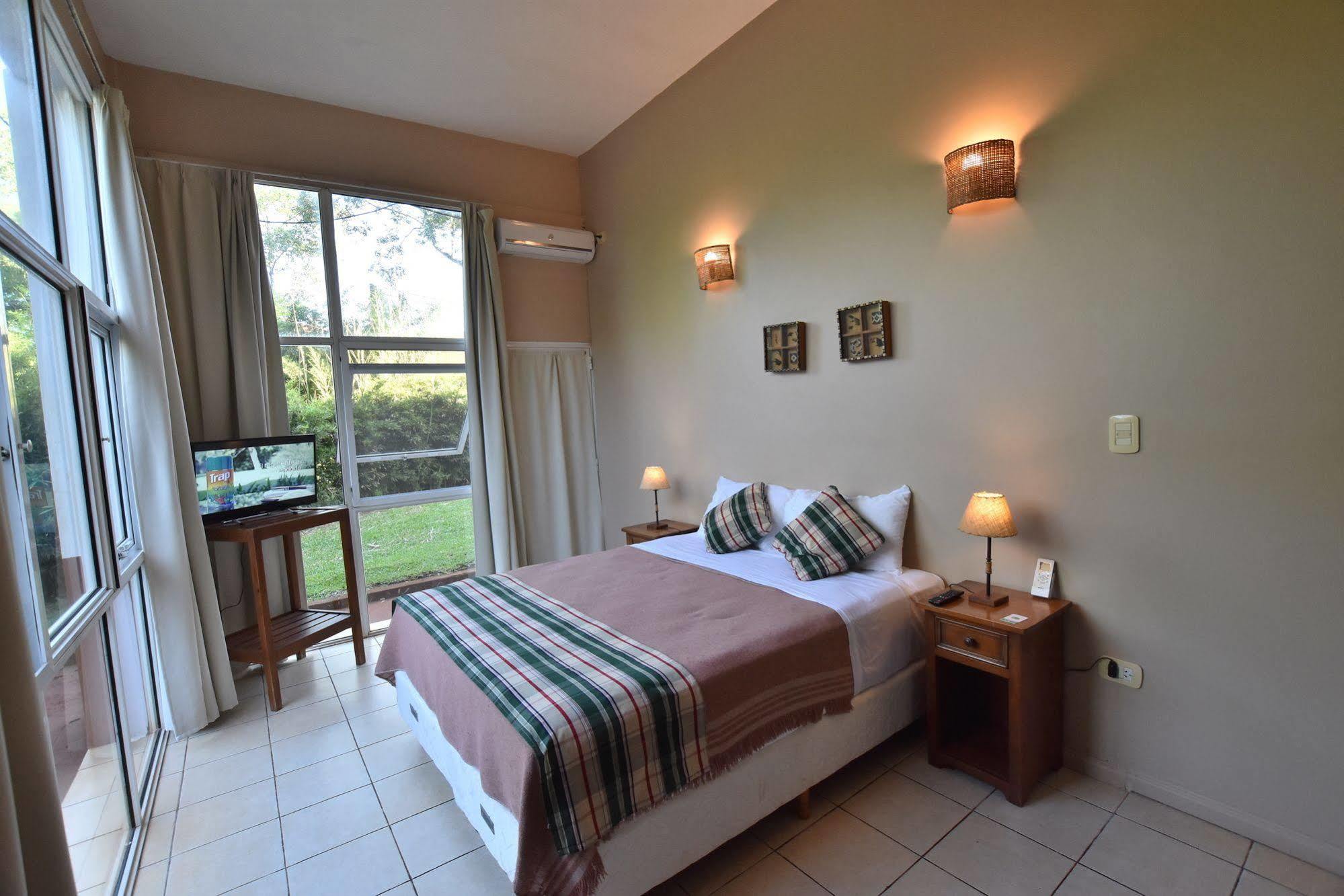 Iguazu Inn Hostel Πουέρτο Ιγκουασού Εξωτερικό φωτογραφία